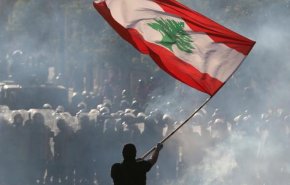 شاهد.. لماذا تعقدت الأوضاع الإقتصادية في لبنان؟