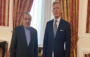 خاجي يبحث في اتصال مع غروندبرغ الأزمة اليمنية