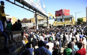 لجنة أطباء السودان تحدد أدوات الشرطة لفض 