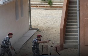 لبناني يحتجز العشرات في بنك ويهدد بتفجيره في هذه الحالة!
