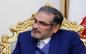 شمخاني: بيع النفط الإيراني وعودة أمواله وصل لنقطة لا رجعة عنها