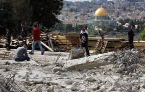 شرطة الإحتلال تقمع تظاهرة لفلسطينيين في حي الشيخ جراح 
