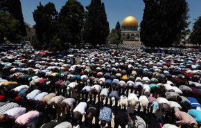 ألاف الفلسطينيين يستعدون لإحياء فجر 