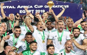 رئيس الاتحاد الأفريقي يوجه رسالة لمنتخب الجزائر!
