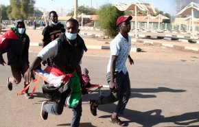 مقتل 3 أشخاص في تظاهرات ضد الإنقلاب العسكري في السودان
