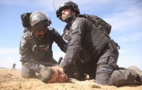 شاهد.. سياسة الإحتلال العنصرية تجاه منطقة النقب 