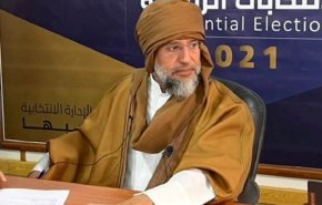 سيف الإسلام القذافي يطلق مبادرة لإنهاء الأزمة في ليبيا