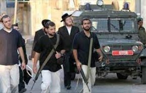 مستوطنون يلوثون عمدا نبع مياه بنابلس بمواد ذات رائحة كريهة