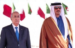 الرئيس الجزائري يصل قطر في زيارة رسمية لمدة غير محددة

