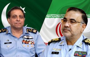 قائد سلاح الجو يبحث تعزيز التعاون الثنائي مع نظيره الباكستاني
