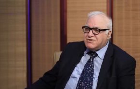 مستشار الكاظمي يحدد سبب منع مقايضة النفط بالغذاء