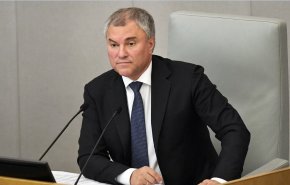 رئيس مجلس الدوما: زيلينسكي ترك أوكرانيا وانتقل إلى بولندا