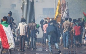السودان .. حظر التجمعات والتظاهرات وسط الخرطوم