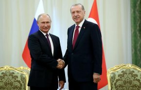 أردوغان يبلغ بوتين استعداده لاستضافته مع الرئيس الأوكراني في تركيا