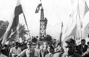 شاهد.. اليوم الوطني لتأميم النفط الايراني 