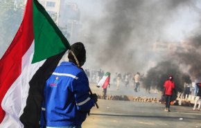 صور..شاب سوداني ضحية رصاصة العسكر في مظاهرة سلمية