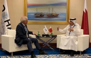 هذا ما بحثه بوريل مع امير قطر..