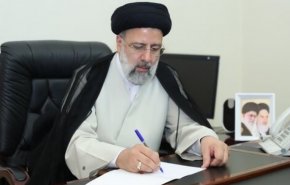 رئيسي: نأمل بتعزيز وحدة الامة الاسلامية في هذا الشهر الفضيل