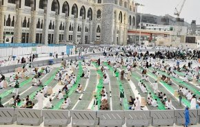 بعد عامين.. عودة موائد الإفطار إلى الحرمين الشريفين