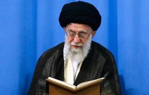 قائد الثورة: الاسلام دين ازلي ولذلك ينبغي ان يكون القران ازليا ايضا
