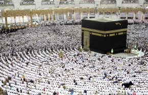5 آلاف حاج حصة الكويت.. ولا رد حول عمرة 'البدون'