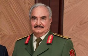 حفتر يشهر ورقة النفط: خطر التقسيم يتعاظم