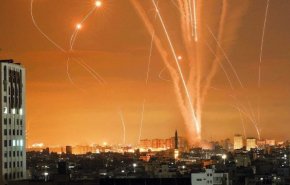 المقـاومة الفلسطينية تطلق النار تجاه طائرات الاحتلال المسيرة في سماء مخيم جنين
