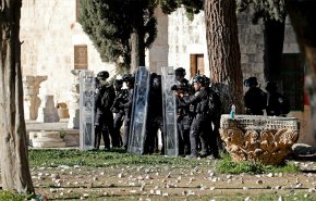 المسجد الاقصی.. 'اسرائيل' تلعب بالنار + فيديو