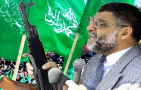 هنية يهاتف عائلة الشهيد القائد عبد العزيز الرنتيسي