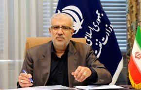 إيران تعتزم زيادة إنتاج الصناعة النفطية من خلال الاعتماد على الشركات المعرفية