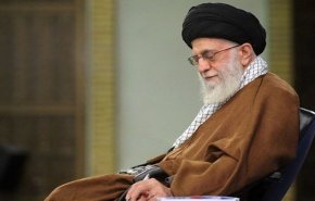 قائد الثورة الإسلامية يعزي برحيل آية الله سيد مهدي بجنوردي