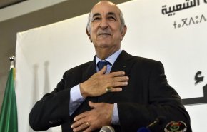 الرئيس الجزائري يعلن موقفه تجاه العلاقات مع روسيا 
