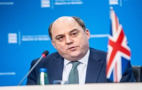 وزير الدفاع البريطاني: روسيا يجب ألا تنسى ان الناتو يمتلك أسلحة نووية