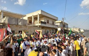 بالصور.. مسيرات حاشدة في بلدتي 'نبل والزهراء' لاحياء يوم القدس