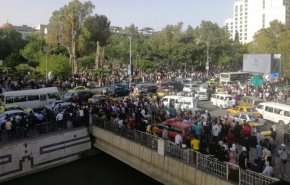 سوريا.. توضيح حكومي حول مشاهد انتظار للمساجين بدمشق