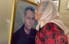 وفاة والدة عميد الاسرى كريم يونس قبل أشهر من الإفراج عنه