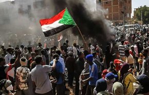 السودان... مقتل متظاهر خلال مسيرة ضد الحكم العسكري