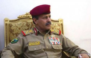 وزير دفاع اليمن يؤكد الحرص على ضبط النفس والتمسك بالهدنة
