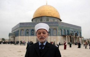 مفتي القدس يحذر من التحريض على هدم الأقصى