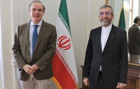 تواصل المفاوضات في طهران بين باقري ومورا