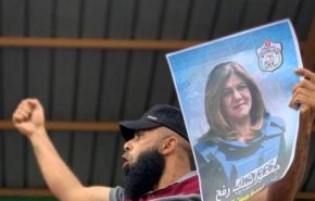 الاحتلال یخشى تعليق صور ويافطات الشهيدة شيرين ابوعاقلة