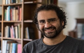 عائلة ناشط مصري تدعو لإطلاق وسم للتضامن مع ابنها المضرب عن الطعام
