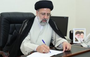 رئيسي يهنئ بانتخاب رئيس جديد لدولة الامارات