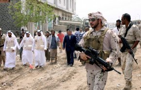 الخلافات البينيّة تُرهق «الرئاسي»... وتعثر دمج الميليشيات 