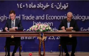إيران و روسيا تبرمان 3 وثائق تعاون