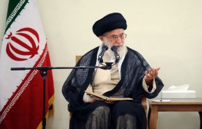 قائد الثورة يؤكد على معاقبة المقصرين في حادث انهيار المبنى في مدينة آبادان

