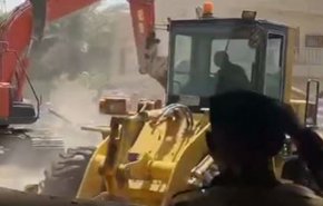 شاهد.. عملية البحث عن ناجين في حادثة انهيار مطعم وسط بغداد