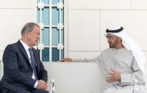 محمد بن زايد يستقبل وزير الدفاع التركي 