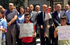 بالصور.. اهالي القامشلي ينددون بالعدوان التركي على سوريا
