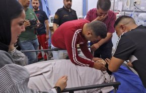 شاهد: قناصة الاحتلال تغتال شباناً فلسطينيين وتعدم صحفية بالضفة
